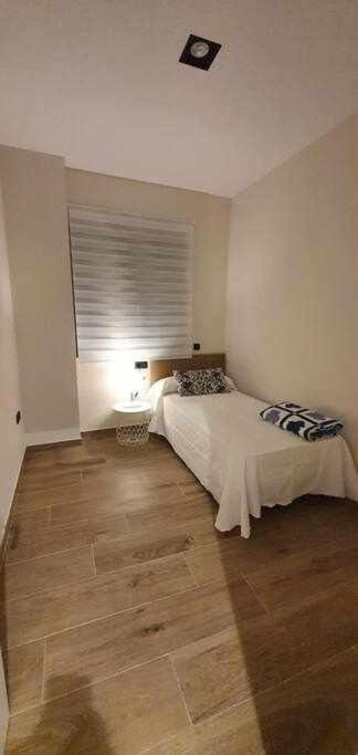 Estupendo Piso Nuevo En Playa Victoria Leilighet Cádiz Eksteriør bilde